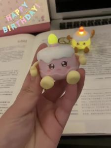 Gantungan Kunci Kue Happy Birthday: Aksesori Ulang Tahun Anak