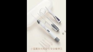 Aoduoyaya Baby Ear Cleaner Spoon LED Ear Vacuum Ear Cleaner Soft Spoon Head Ear Wax Removal Cleaner for Kid