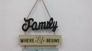 [VS] FAMILY AND KITCHEN HANGING WOODEN WALL FRAME HOME DECORATION H-252001