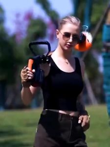 Evtor Cordless Grass Cutter 388VF| 2 Battery Lightweight 1-1.2Kg| Operation Power 700-850W| Charging Time 1-5 hours