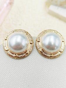 French Style Large Pearl round Earrings Vintage Court Fashion Luxury Feelings Mid-century Modern Jewelry Ear Cuffs for Women