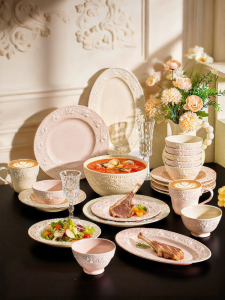 Yomerto | Relief French Design Dinnerware Set