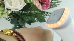 LAZE Collagen Booster EMS Beauty Device