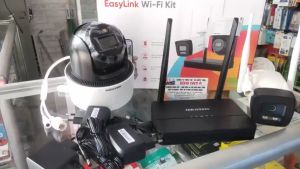 COMBO-06 - Bộ Camera Wifi Gia Đình 4.0MP (1 Đầu Ghi + 2 Camera) HIKVISION EasyLink Wifi Kit - DS-J142I/NKS424W03H