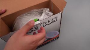 Seven Compartment Transparent Seasoning Box with Spoon Lid and Storage Base Salt Sugar MSG 7 in One Storage Container