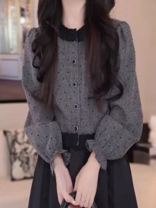Elegant Polka Dot Blouse with Ruffle Collar and Puff Sleeves