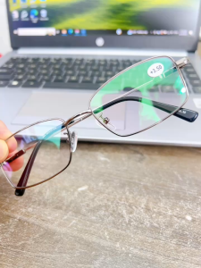 (Hàng mới) Kính lão thị viễn thị đọc sách HỢP KIM TITAN Full viền MÀU XÁM GRay tròng Nhật bản gia công chuẩn độ càng siêu dẻo chống gãy loại I