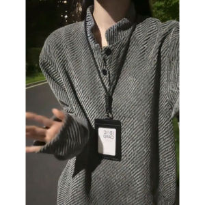 เสื้อสเวตเตอร์คอโปโลสไตล์ย้อนยุคสไตล์อเมริกันสำหรับผู้ชายและผู้หญิง แขนยาว น้ำหนักเบา ผ้าฝ้าย ทรงหลวม ฤดูใบไม้ร่วง