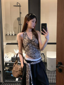 Sleeveless Leopard Print Haltter Crop Top