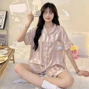 MiiOW | ชุดนอนผู้หญิงผ้าไหมน้ำแข็งฤดูร้อน MiiOW เสื้อผ้าสำหรับใส่อยู่บ้านแขนสั้นขาสั้นลายการ์ตูนคอโปโลผ้าฝ้ายโพลีเอสเตอร์