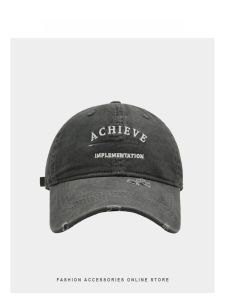 หมวกเบสบอลสไตล์อเมริกันสตรีทสไตล์เก่าพร้อมลายตัวอักษรเย็บปะติดปะต่อกันสำหรับผู้ชายและผู้หญิง หมวกทรงปากเป็ดนิ่มสำหรับคู่รัก