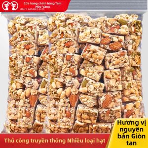EIGHT GOLDEN CATS | Mixed Nuts Traditional Sweets 500g