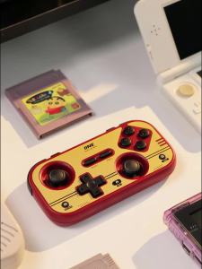 Tay Cầm Chơi Game IINE Retro Pocket Dành Cho Nintendo Switch 2/PC Với Cần Điều Khiển Cảm Biến Hall Effect Con Quay Hồi Chuyển 6 Trục Gamepad Tích Hợp 1000Hz Màu Đỏ Cổ Điển
