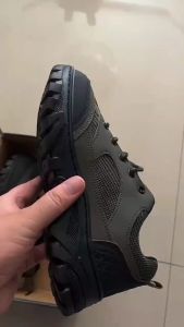 TREND CENTER รองเท้ากีฬาชาย พื้นหนา กันลื่น แฟชั่นคุณภาพสูง รองเท้าเดินป่า สวมใส่สบาย ระบายอากาศได้ดี