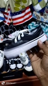 Sepatu Anak Sekolah Laki-laki & Perempuan: Desain Nyaman & Berkualitas Tinggi