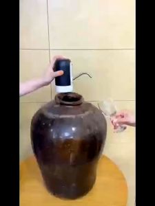 Máy Bơm Nước Điện Có Cáp Sạc Tự Động MÀU TRẮNG Máy Bơm Nước Đóng Chai Nước Tinh Khiết Bơm Nước Điện Hộ Gia Đình