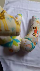 HUG PILLOW Bantal Dotu Bantal Bayi Anti Kaget dan Anti Peyang