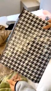 Clothes Storage Bag with Zipper and Handle Foldable Blanket Storage Box Large Capacity Blanket Clothes Organizer Portable