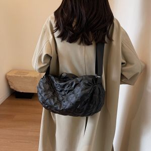 Casual Oxford Cloth Shoulder Bag for Women with Large Capacity Trendy Diamond Pattern Single Root Handbag Versatile Street Travel Crossbody Dumpling Bag