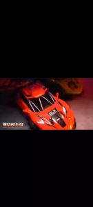 รถบังคับวิทยุสำหรับเด็ก ความเร็วสูง ชาร์จไฟได้ - รถของเล่นไฟฟ้าพร้อมฟังก์ชันดริฟท์ไร้สายและสเปรย์ สำหรับเด็กผู้ชาย