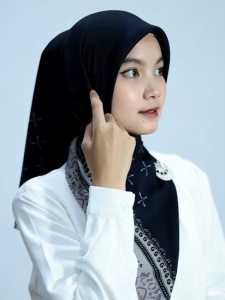 Hijab Jilbab Kerudung Segi Empat Motif Voal Premium Lasercut Printing (Lambira)