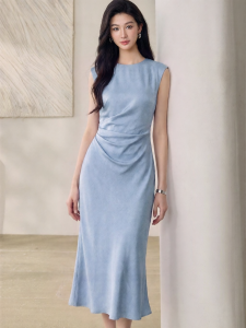 Roey s house | Elegant Sleeveless Slimming Waist Accentuated Midi Dress