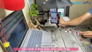 Kẹp Điện Thoại Xe Máy Có Dù Che Mưa Nắng Đỡ Lóa Khi Xem Điện Thoại Ngoài Trời