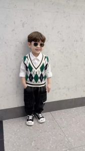 Áo gile len họa tiết quả trám phong cách hàn quốc cho bé trai bé gái size 1 đến 7T BERNIE 24A0019