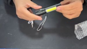 Senter Mini Zoom Super Terang Nyala 3 Mode