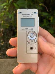 Máy ghi âm kỹ thuật số nội địa Nhật Olympus Voice-Trek V-40