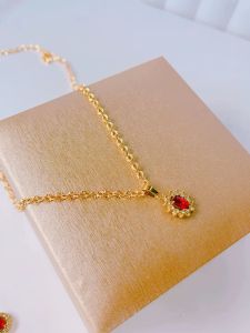 kalung liontin merah permata Titan wanita
