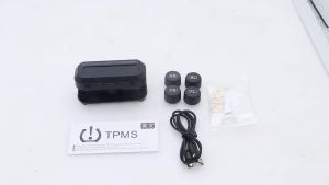 Hệ thống giám sát áp suất lốp TPMS năng lượng mặt trời với 4 cảm biến bên ngoài cảnh báo nhiệt độ tiết kiệm nhiên liệu