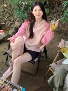 ลำลอง น้ำหนักเบา แขนยาว เสื้อแจ็คเก็ตมีฮู้ด ผู้หญิง ฤดูใบไม้ผลิ ฤดูร้อน ใหม่ ดีไซน์ ระบายอากาศได้ดี กันน้ํากันลม เสื้อโค้ท