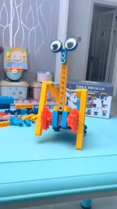 Đồ chơi lắp ráp ốc vít hộp dụng cụ kĩ sư di động