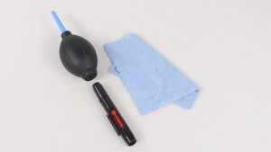 Set Pembersih Kamera Camera Cleaning Kit 3 in 1 [Dust Blower - Brush Pen Cleaner - Kain Microfiber Halus] Cleaning Kit Set Pembersih Lensa Kamera DSLR 3 in 1 PENA SIKAT POMPA ANGIN DEBU LAP BISA COD ORIGINAL PEMBERSIH KAMERA TERBAIK TERMURAH MURAH LEBAY