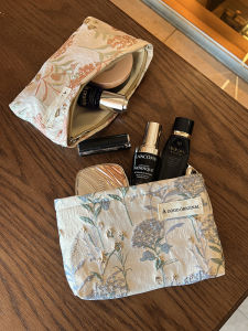 กระเป๋าเครื่องสำอางแบบพกพากระเป๋าเก็บขนาดเล็ก ซิป กระเป๋าสำหรับผู้หญิงแต่งหน้าออแกไนเซอร์กระเป๋าเดินทาง ลายดอก กระเป๋าถือ