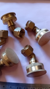 Nozzle Lubang 4 Pembasmi Hama Tanaman