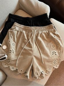 GUZILIAN | Quần Short Hở Lỗ Thời Trang Đơn Giản Có Dây Rút Và Voan