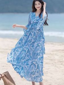 Blue V-Neck Chiffon Dress with Pleated Skirt Mid-Sleeve Bell Bottoms for Beach Travel Photography Elegant Long Gown