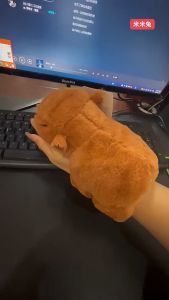 18ซม.ตุ๊กตาคาปิบาร่าเกาะแขน พร้อมกระเป๋าเป้สะพายหลัง ของเล่นสำหรับเด็ก