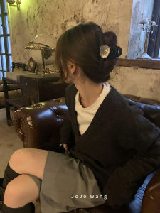 คลิปหนีบผมขนาดใหญ่สีดำด้านหรูหรา สไตล์เรียบง่าย แฟชั่นสำหรับผู้หญิง คลิปหนีบผมรูปฉลาม จี้ผม วัสดุอื่นๆ ไม่ติดเพชร