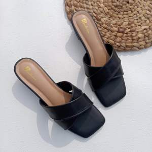 Sepatu Sendal Azizah Kekinian Ukuran Jumbo Hak 3cm