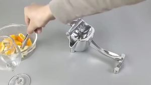 2026 Manual Juice Squeezer Aluminum Alloy Hand Pressure Juicer Pomegranate Orange Lemon Sugar Cane Juice Bar Kitchen Fruit Tool