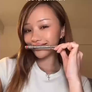 Lakerain® Tearing Lip Liner: A Non-Staining, Long-Lasting Solution