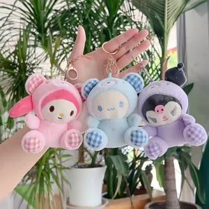 Bandai | Hoạt Hình Ca Rô Sang Trọng Mặt Dây Chuyền Búp Bê Hello Kitty Móc Khóa Mềm Chuỗi Hạt Túi Phụ Kiện Làm Quà Tặng Sinh Nhật Cho Bạn Gái