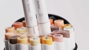 Ohuhu Brush Markers Skin Tone - Alcohol-Based Art Markers Brush Tip for Kids Artist Adults Coloring Portrait Illustration - 24/36 Skin Colors w/ 1 Alcohol Marker Blender - Brush & Fine - Honolulu B - Brush & Chisel