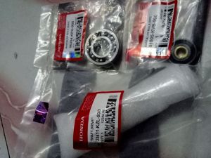 paket shaft drive as pully beat fi beat esp beat pop beat street vario 110 spacy scoopy + bearing as pully + bearing bak cvt ORIGINAL