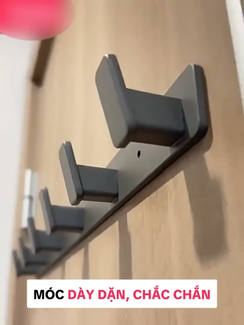 Móc treo quần áo đa năng dán tường chất liệu nhôm hàng không chống gỉ Chịu lực lên tới 50kg tặng kèm keo dán.