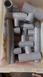 FITTING RUCIKA - TEE UKURAN 1\" x 3/4\" TIPE (AW) / PERTIGAAN PIPA / FITTING PIPA