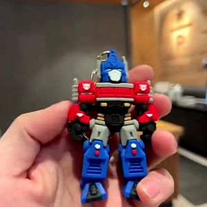 Gantungan Kunci Transformer bumblebee Optimus Prime Megatron Keychain Transformer gantungan kunci tas mobil motor design transformer